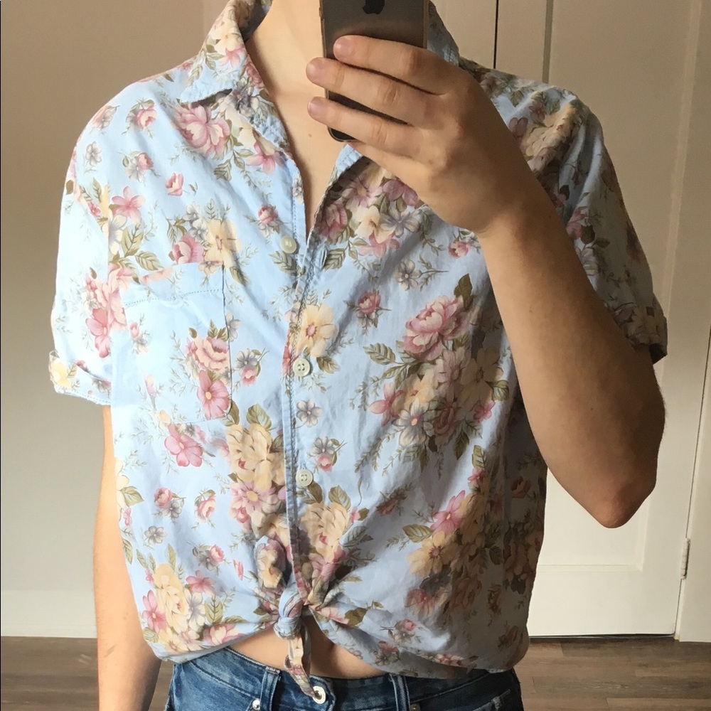 Cute Floral Spring Blouse/Short Sleeve Button-up